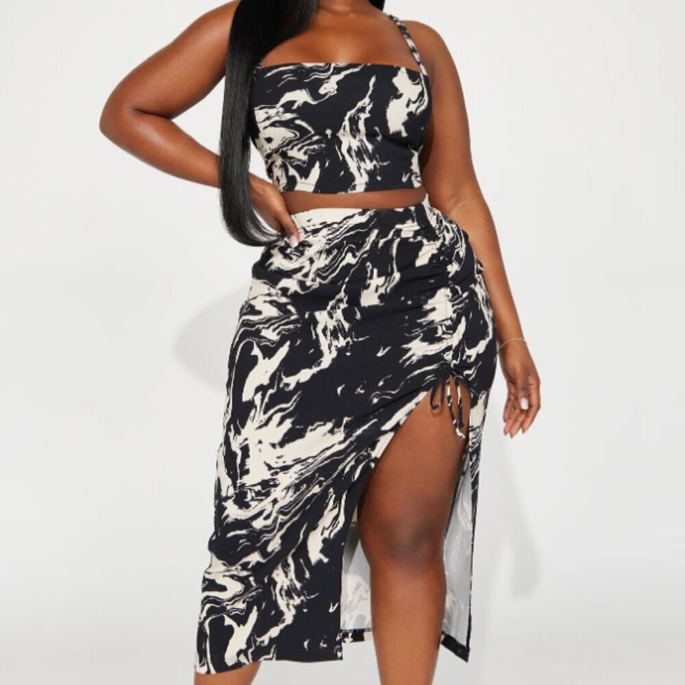 NWT Black and White Midi Ruched Skirt Set